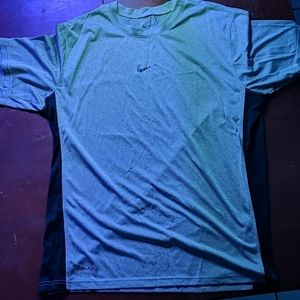 (M) Nike dry-fit tshirt